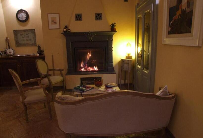 هتل Locanda Chi Ghinn