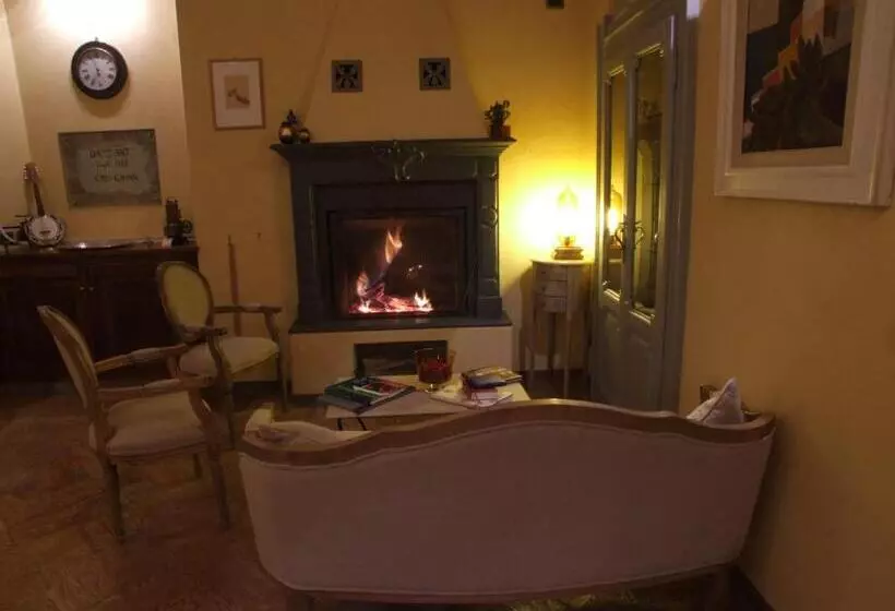 هتل Locanda Chi Ghinn