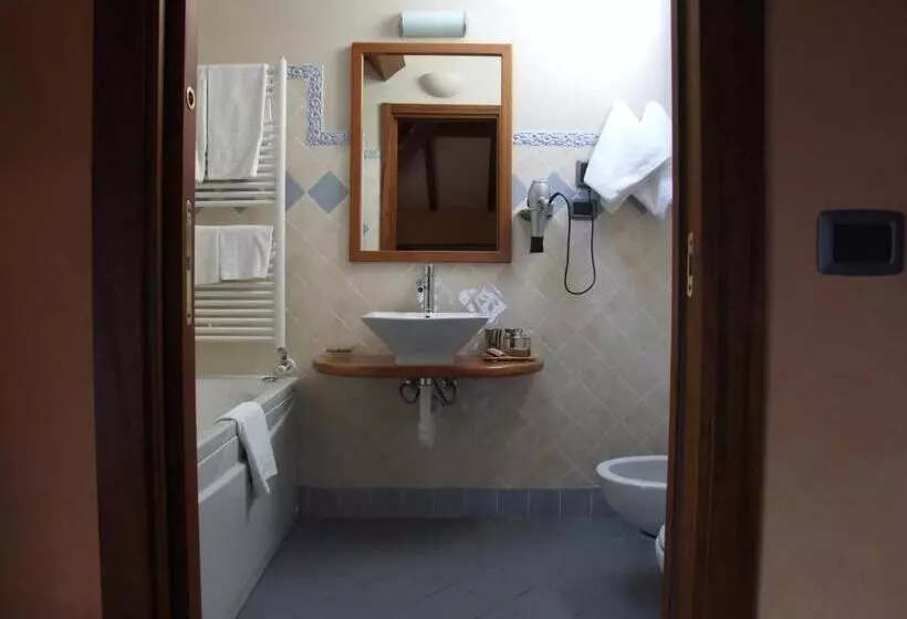 هتل Locanda Chi Ghinn