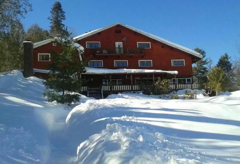 Majatalo Auberge The Parker S Lodge Inn