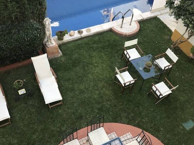 بنسيون Casa San José