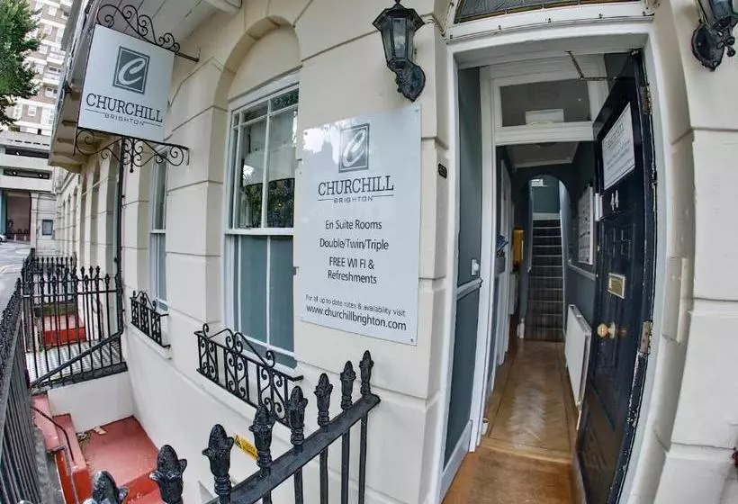 ペンション Churchill Guest House