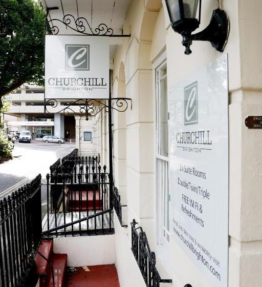 پانسیون Churchill Guest House