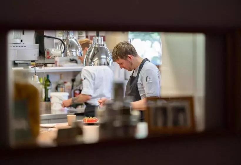 ペンション Gasthof Abfalter