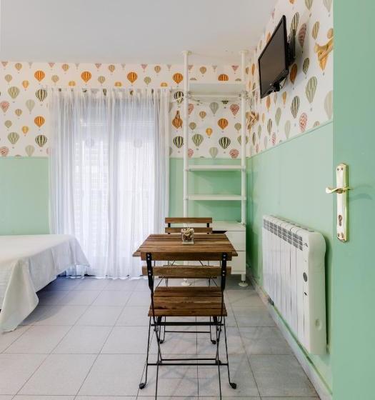 پانسیون Hostal Oliveta