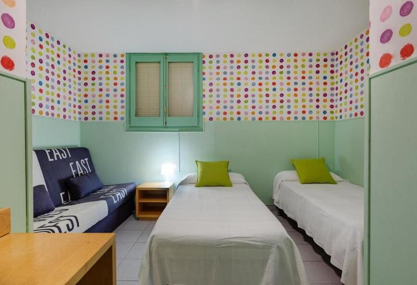 پانسیون Hostal Oliveta