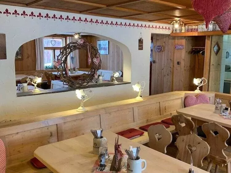 Majatalo Landgasthof Zum Alten Reichenbach