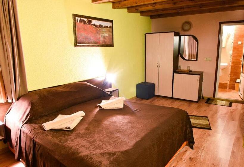 Пансион Matsurev Han