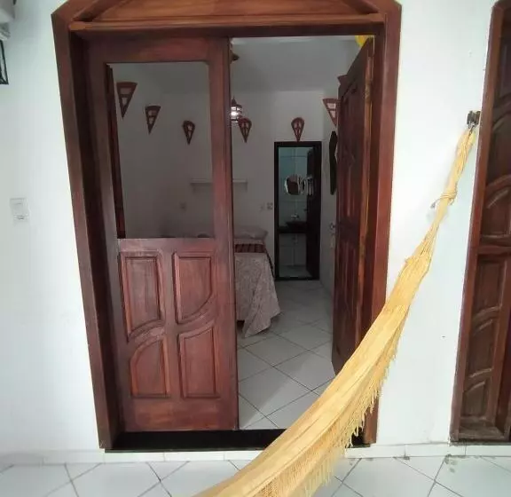 ペンション Pousada Luzena