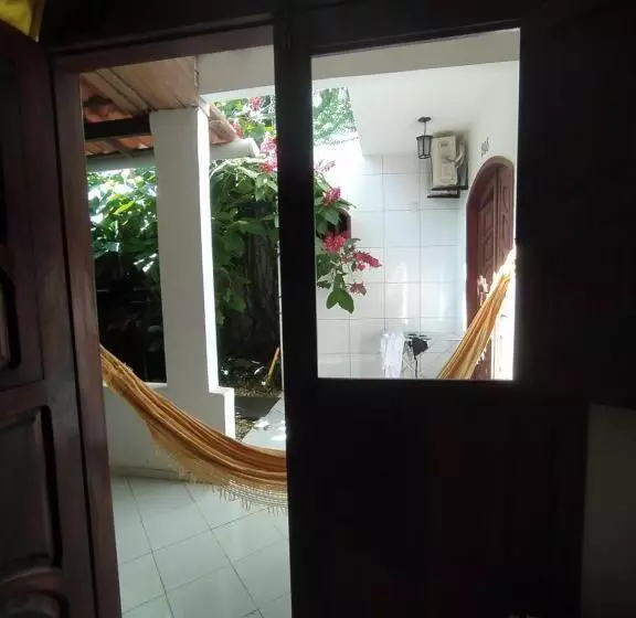 ペンション Pousada Luzena