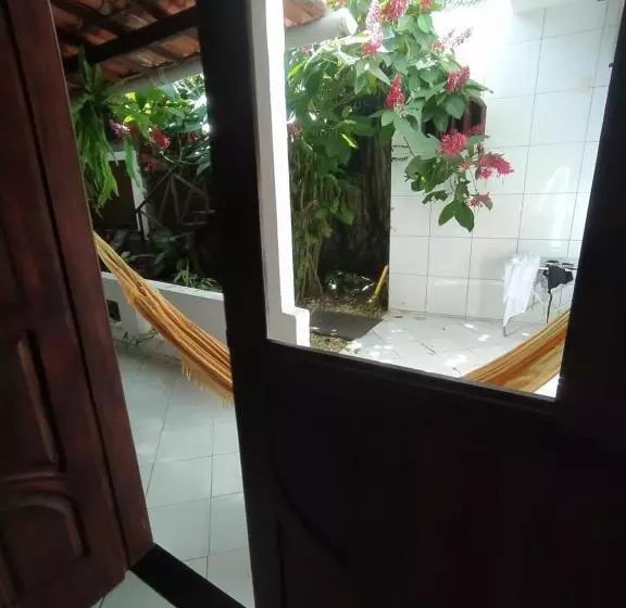 ペンション Pousada Luzena