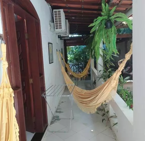 ペンション Pousada Luzena