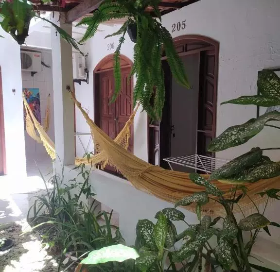 ペンション Pousada Luzena