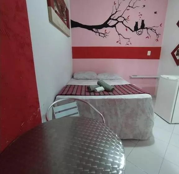 ペンション Pousada Luzena