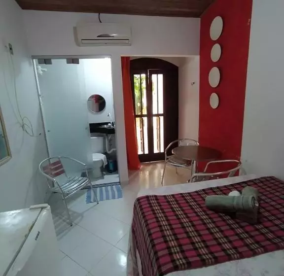 ペンション Pousada Luzena