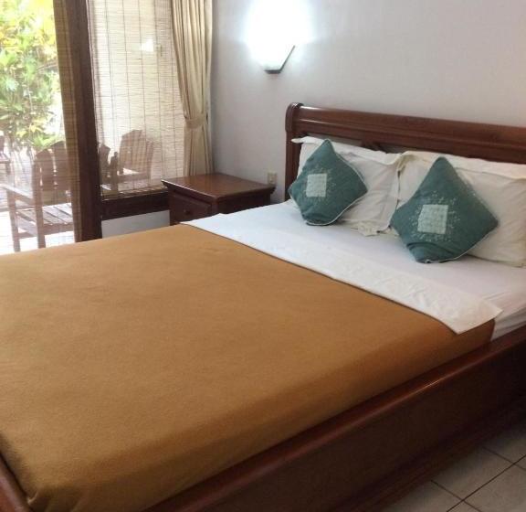 Пансион The Nirwana Water Garden