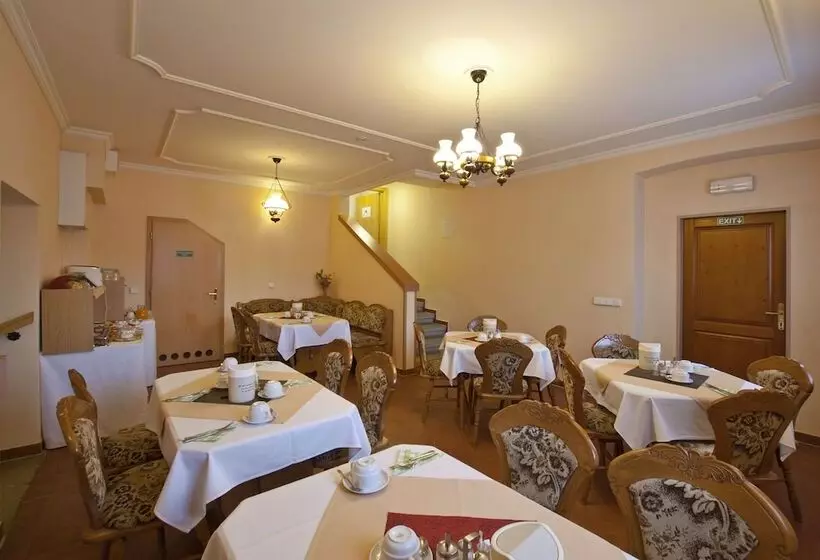 ペンション Villa Rosa