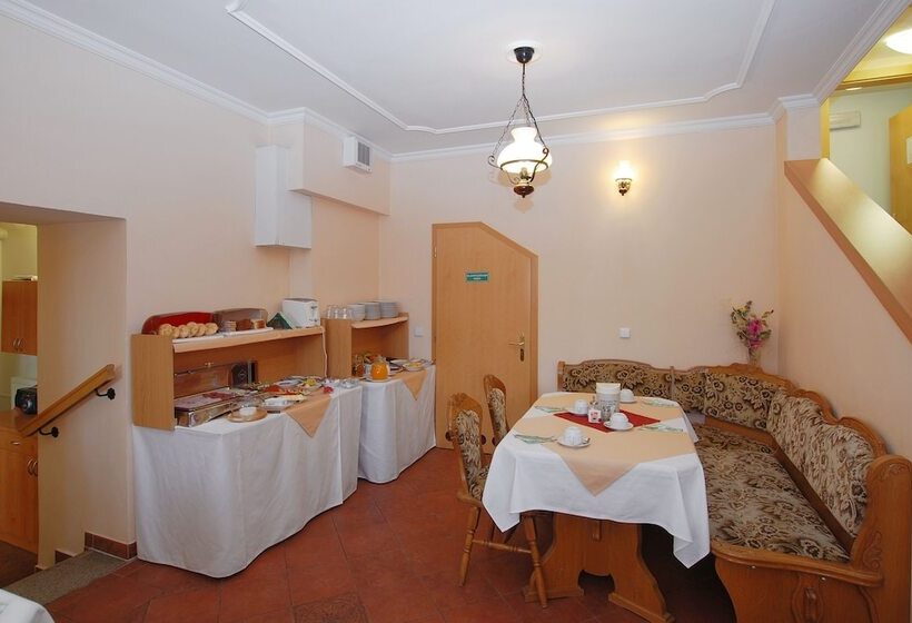 بنسيون Villa Rosa