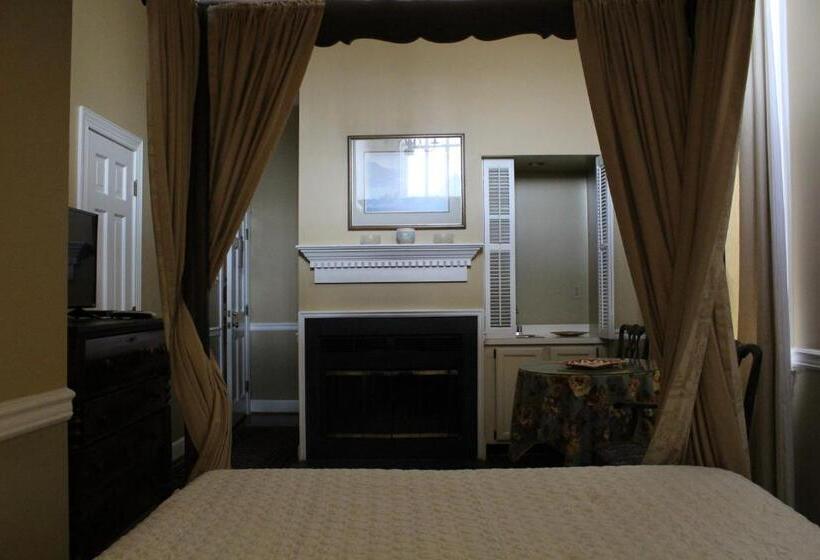 旅馆 Leesburg Colonial Inn