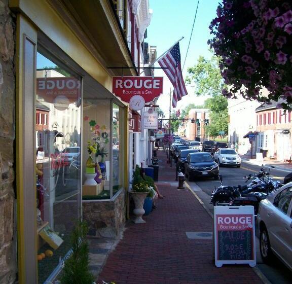 旅馆 Leesburg Colonial Inn