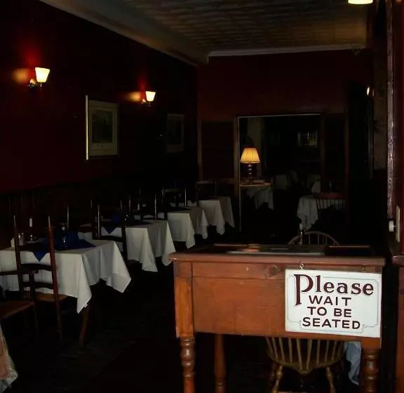 Retkeilymaja Leesburg Colonial Inn