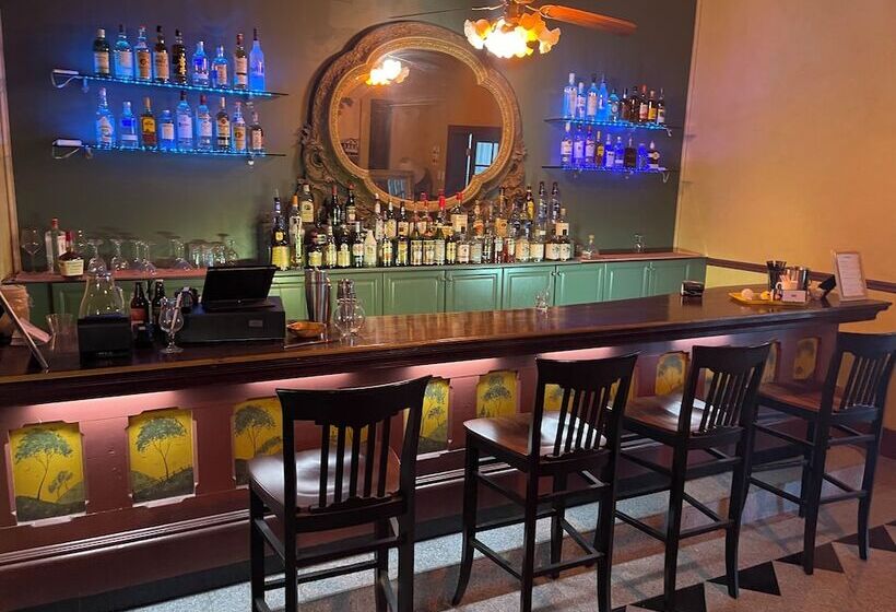 酒店 The Brandon Inn