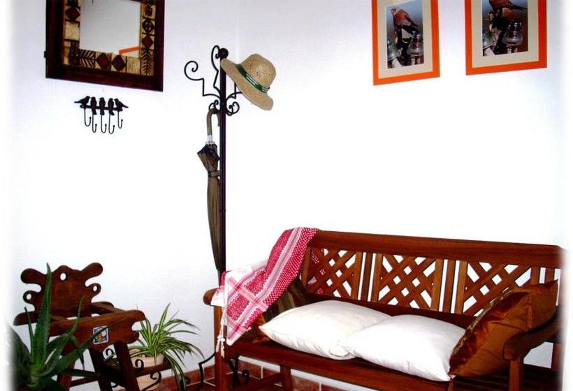 膳宿费 Centro Ornitológico El Primillar