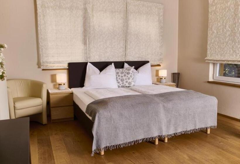 膳宿费 Garni Buchenhof