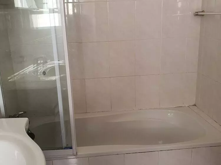 پانسیون Houghton Guest House
