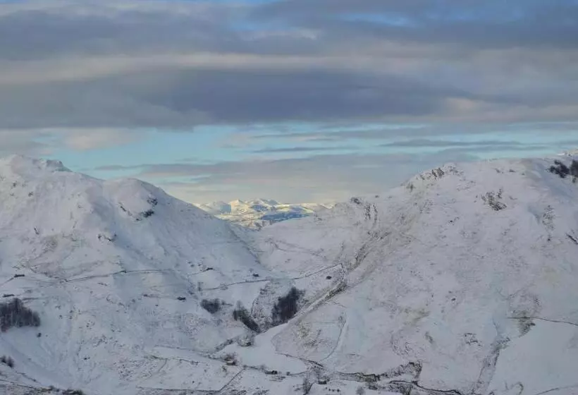 ペンション Posada La Vieja Escuela