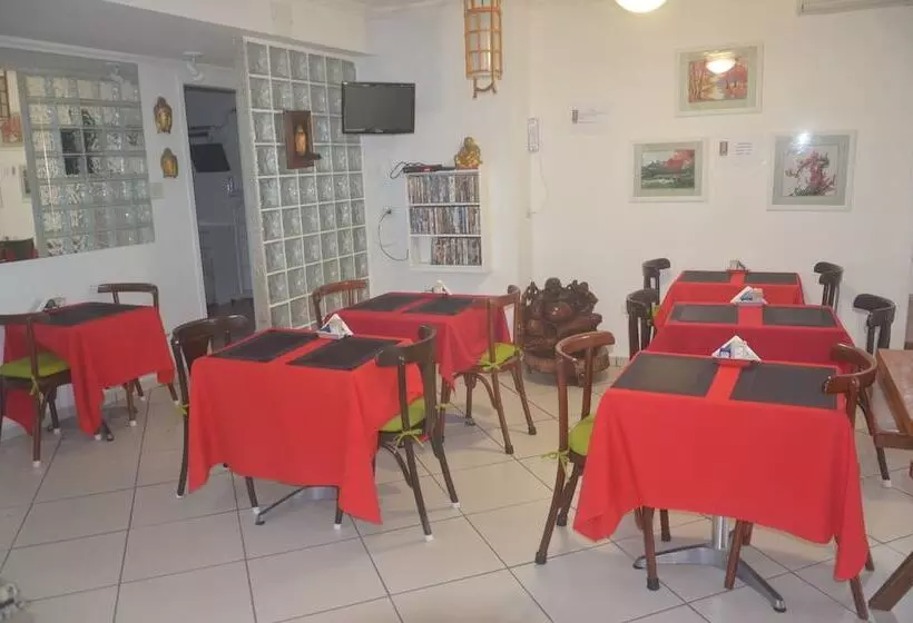 ペンション Pousada Irashai