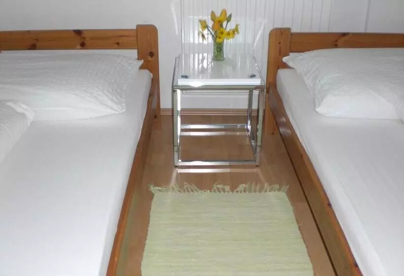 پانسیون Privatzimmer Familie Wagner