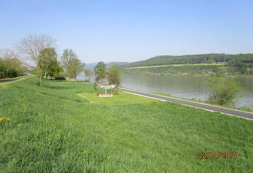 پانسیون Privatzimmer Familie Wagner