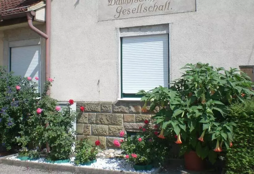 پانسیون Privatzimmer Familie Wagner