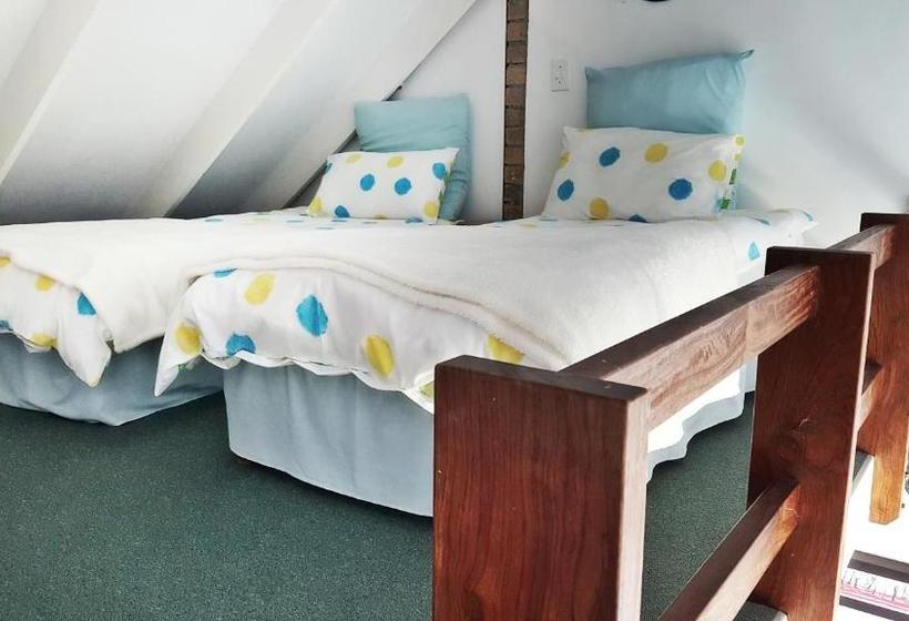 بنسيون Simonsview