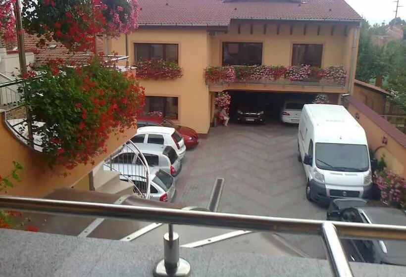 Pensiunea Select