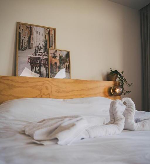 ユースホステル Restaurant Sam