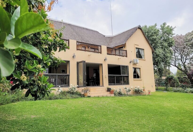 Bed & Breakfast Blue Hills Lodge