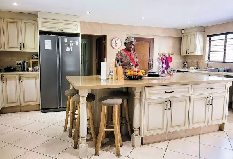 Aamiaismajoitus (B&B) Blue Hills Lodge