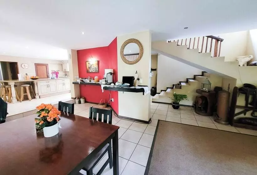 Aamiaismajoitus (B&B) Blue Hills Lodge