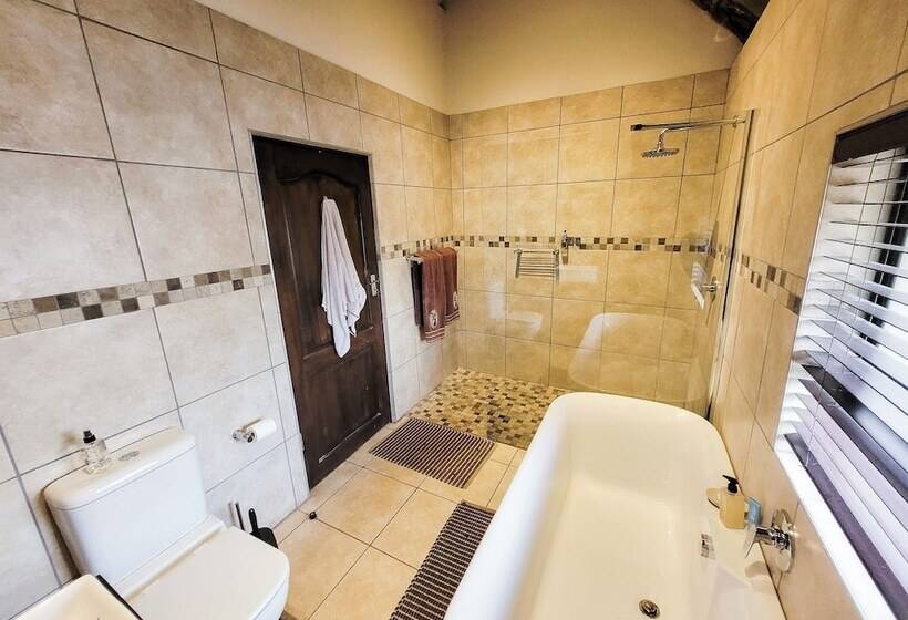 Bed & Breakfast Blue Hills Lodge