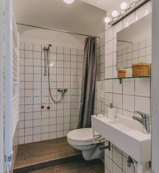 óbester Panzió