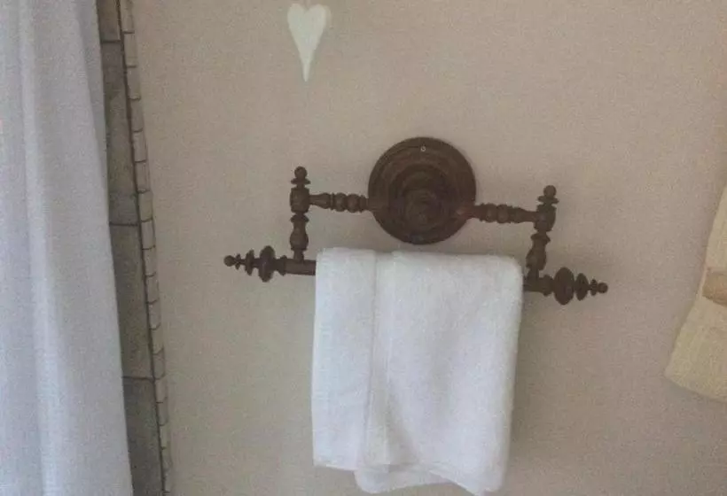 Majatalo Dunsandles Guesthouse