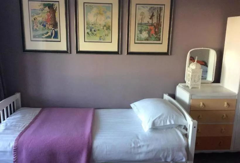 Majatalo Dunsandles Guesthouse