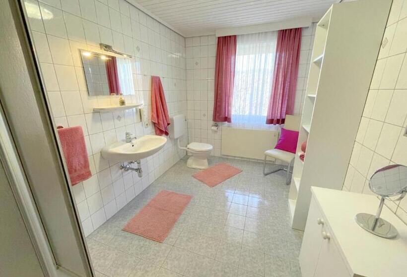 بنسيون Gästehaus Gertrude