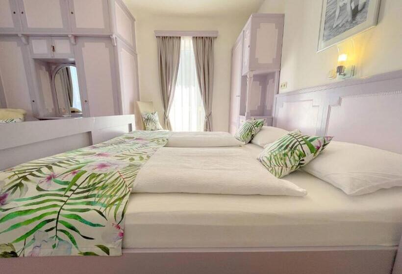 بنسيون Gästehaus Gertrude