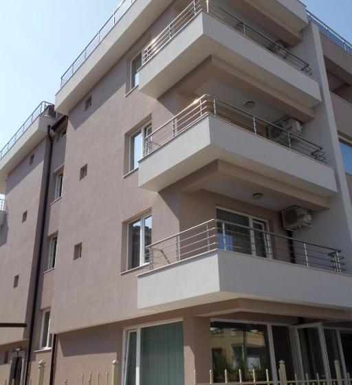 ペンション Guest House Dobi