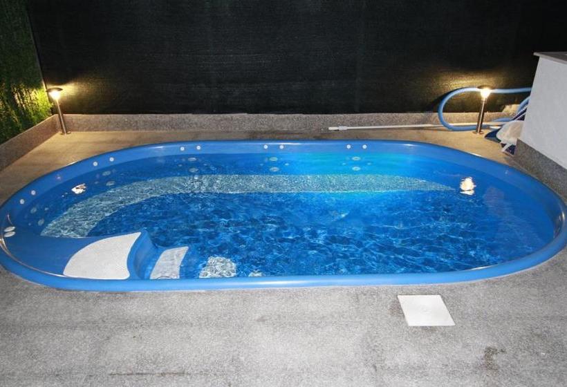 ペンション Guest House Dobi