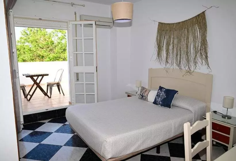 پانسیون Hostal Los Rosales