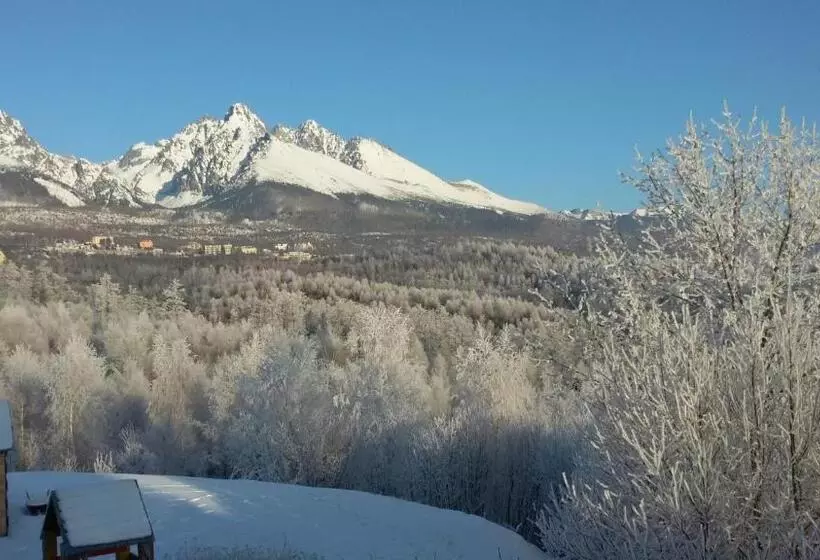 ペンション Penzión Chata Valaška